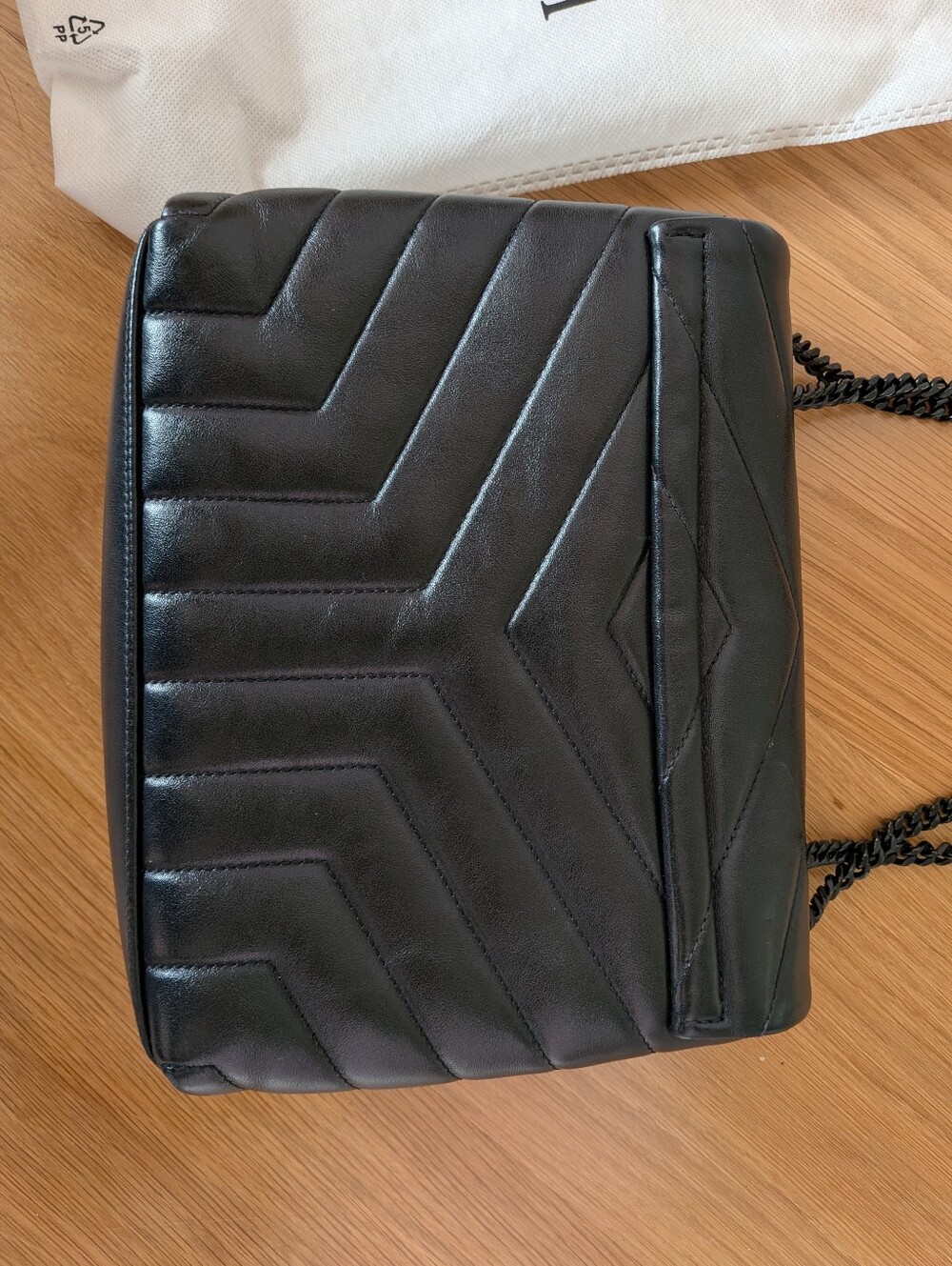 Saint Laurent Black Matelassé Y-Quilt LouLou Shoulder Bag - Size Small - Picture 7 of 9